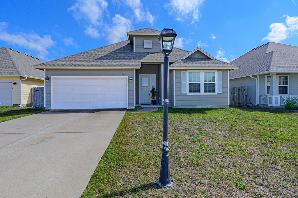 Exterior View of 125 Shadow Moss Lane,Rockport, TX Exterior View of 125 Shadow Moss Lane,Rockport, TX