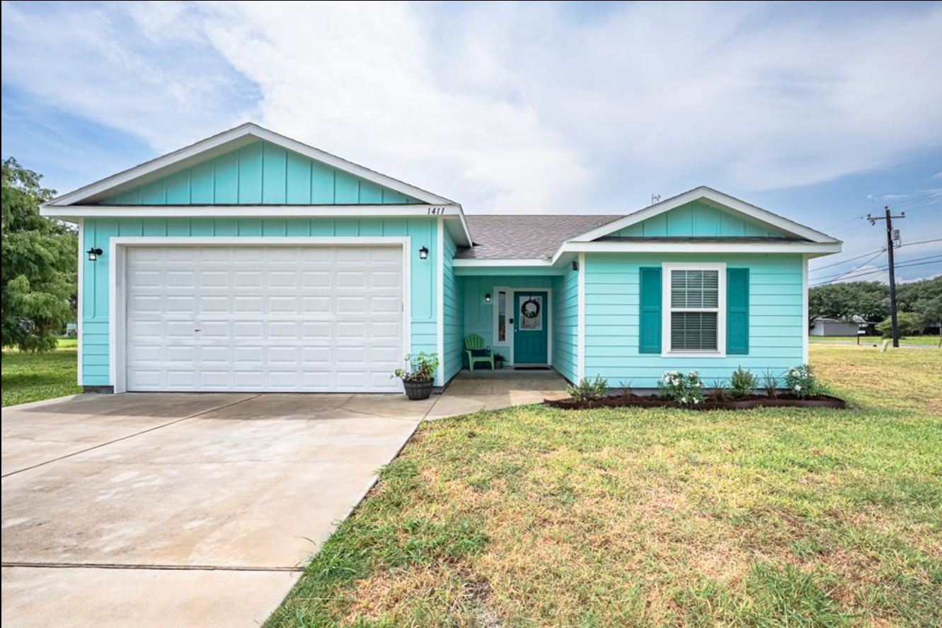 Exterior View of 104 Windcrest Ln. Rockport, TX