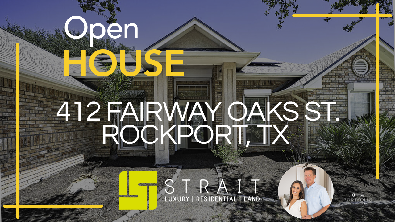 Front Entrance of 412 Fairway Oaks St, Rockport, TX
